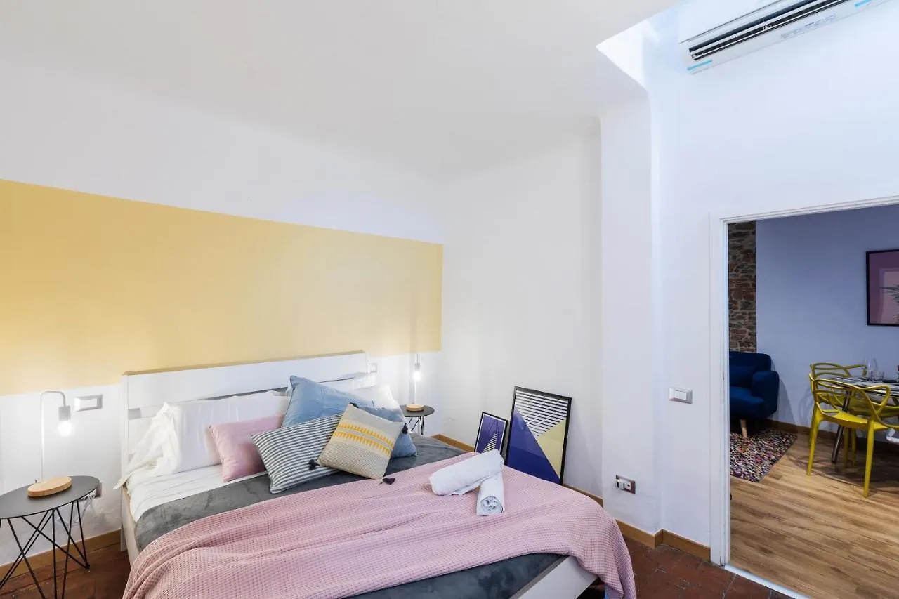 Historic Center Renovated Apartment- Amazing Location-By LikehomeFlorencia 0*, Florencia